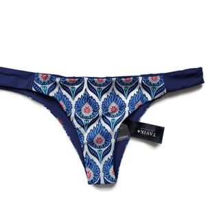 TAVIK swimsuit Sz L Large NWT Blue